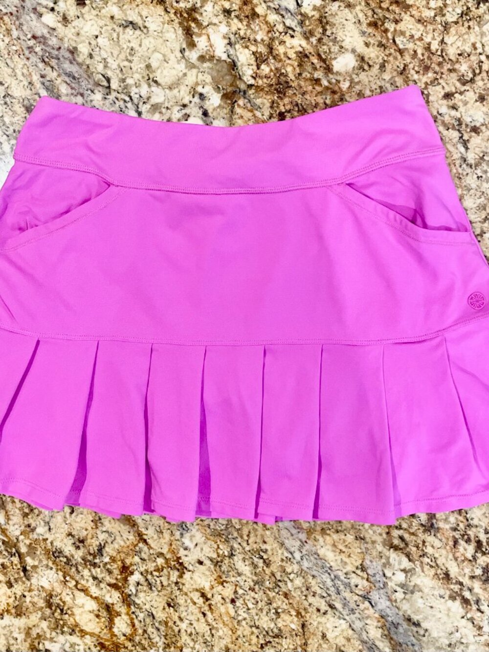 Lilly Pulitzer Luxletic Magenta Pleated Tennis Golf Pickleball Skort Medium - Picture 2 of 8